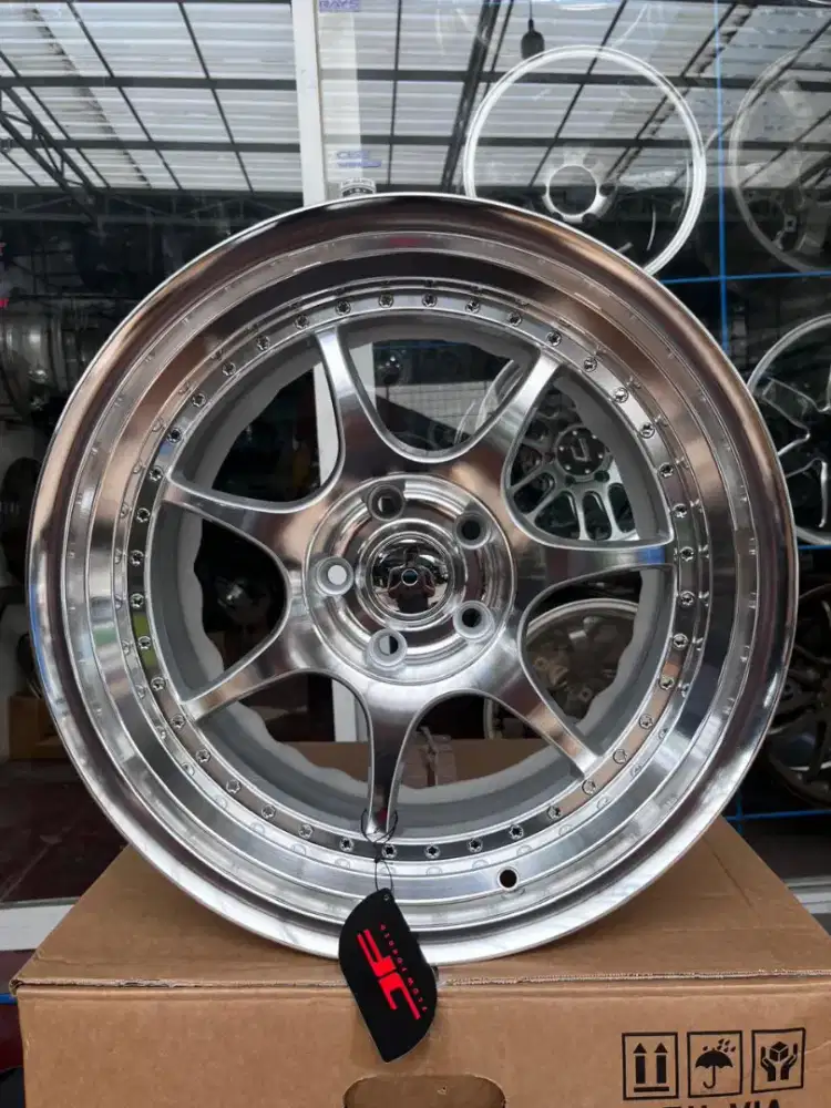 Wedssport ring 18x9,5 pcd 5x114,3 ET 25 full mirror