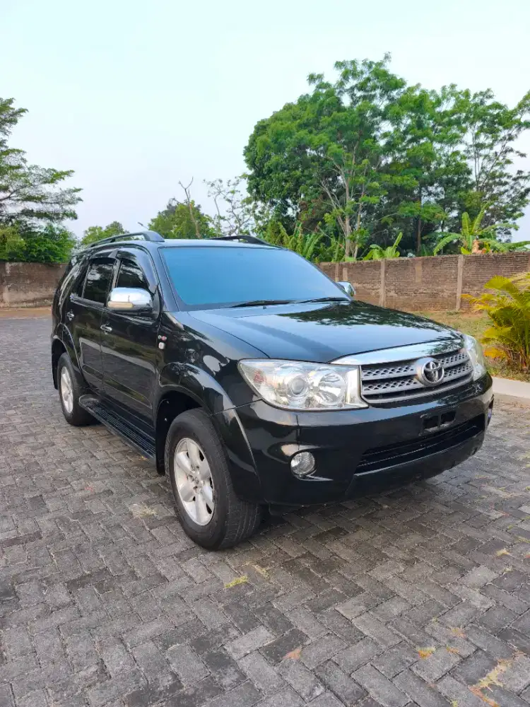 Fortuner Diesel Solar Matic AT 2010