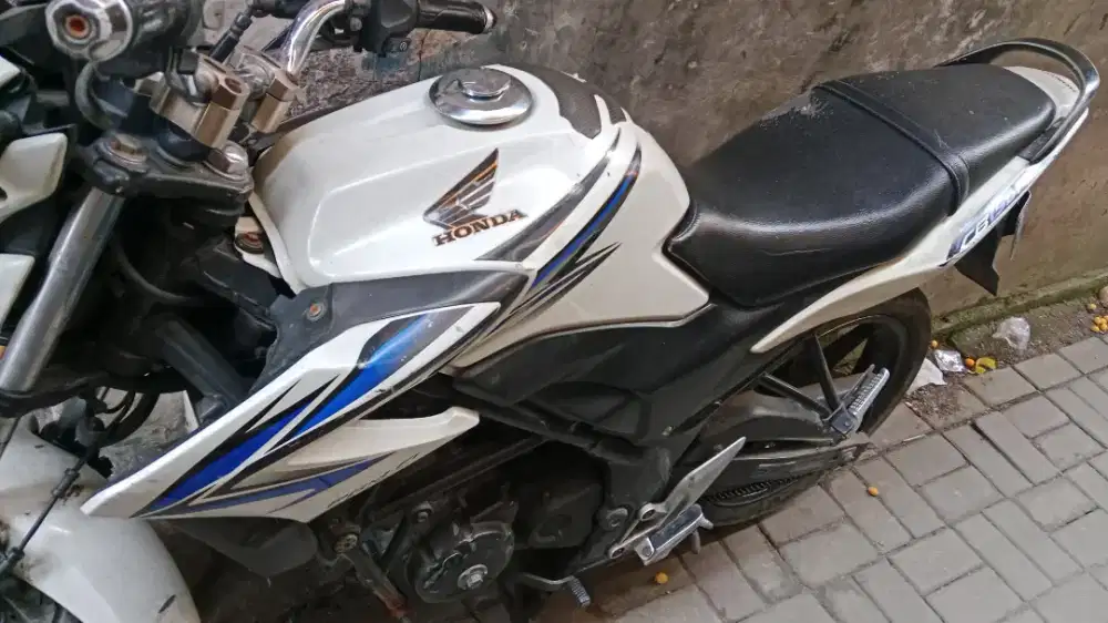 Jual cb 150r mulus