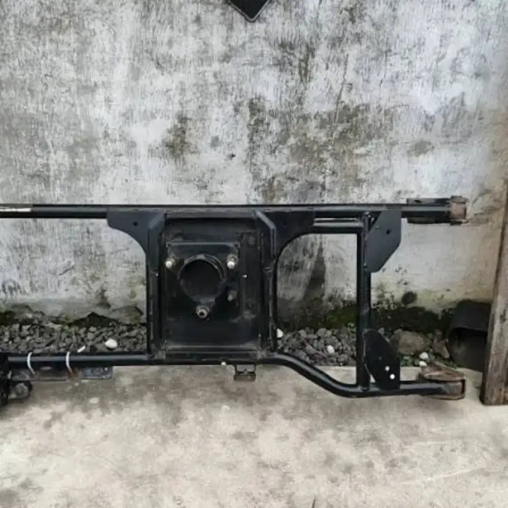 Hanger ban serep terrano