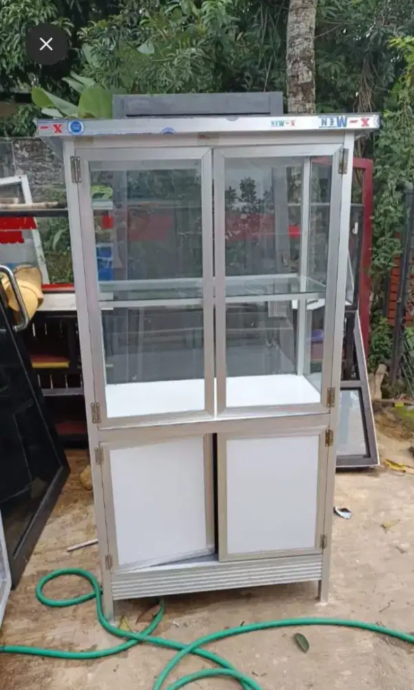 Jual Etalase BENSIN second, Lok pamulang barat, Tangerang Selatan