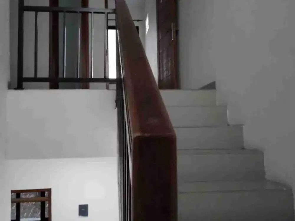 Dijual Rumah Siap Huni di Sayap Raya Kopo Dekat ke RS Immanuel Lokasi Strategis