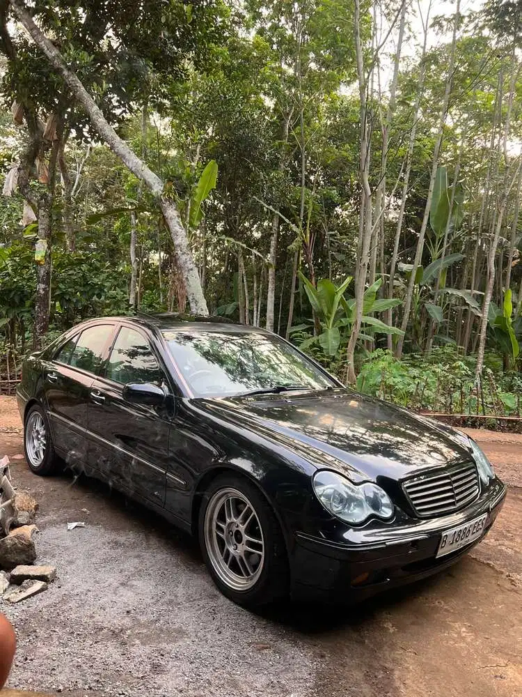 Mercedes-Benz C240 2004 Bensin