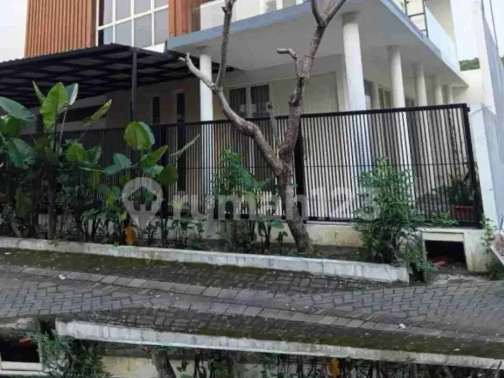 Dijual Rumah Villa Taman Gapura Cluster terdepan citraland