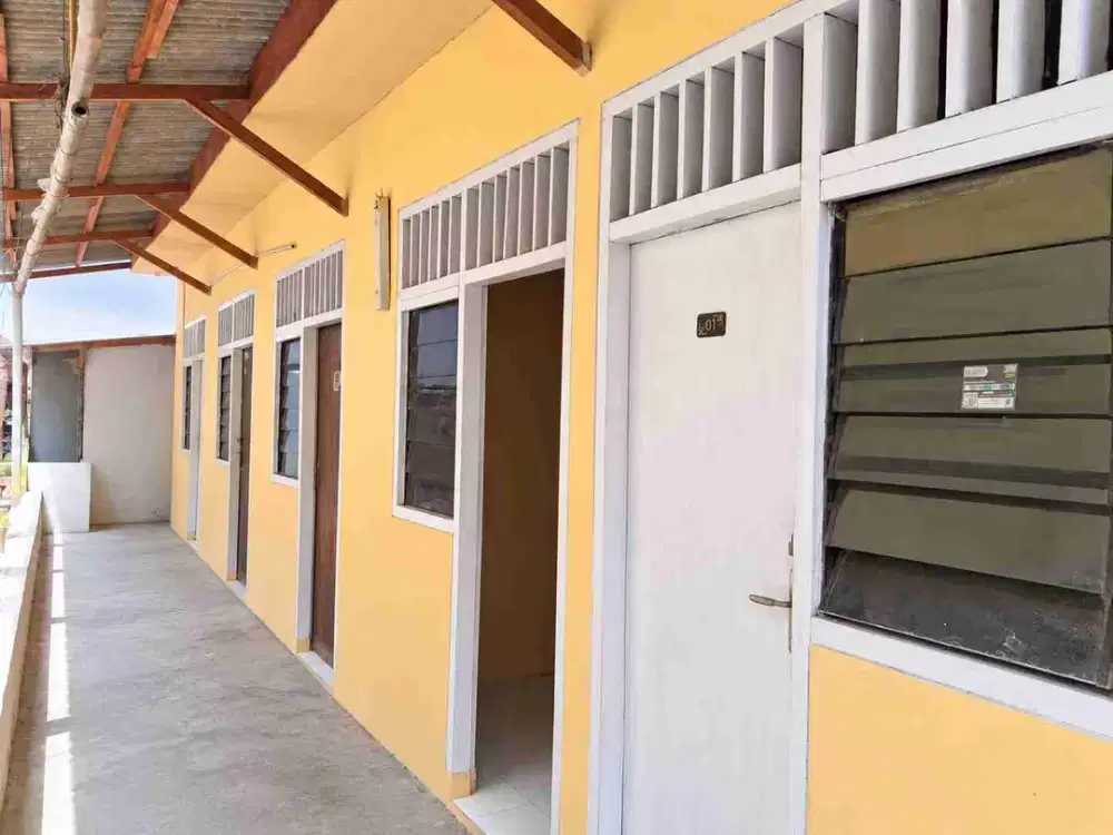 DIJUAL TANAH + RUMAH KOST 5 UNIT – SELALU FULL TERISI.
Jl. Cemara, Sunter Agung, Jakarta Utara.

Kesempatan menarik untuk memiliki properti produktif di kawasan strategis Sunter. Cocok untuk melanjutkan usaha kost, dikembangkan kembali, maupun dijadikan r