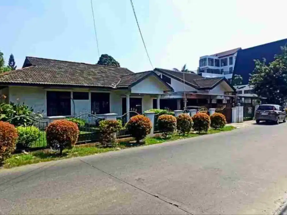 Dijual Rumah Lama Hitung Tanah di Jatiwaringin Asri Pondok Gede