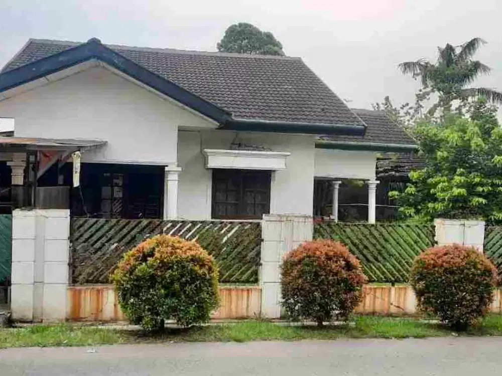Dijual Rumah Hitung Tanah di Jatiwaringin Asri Pondok Gede