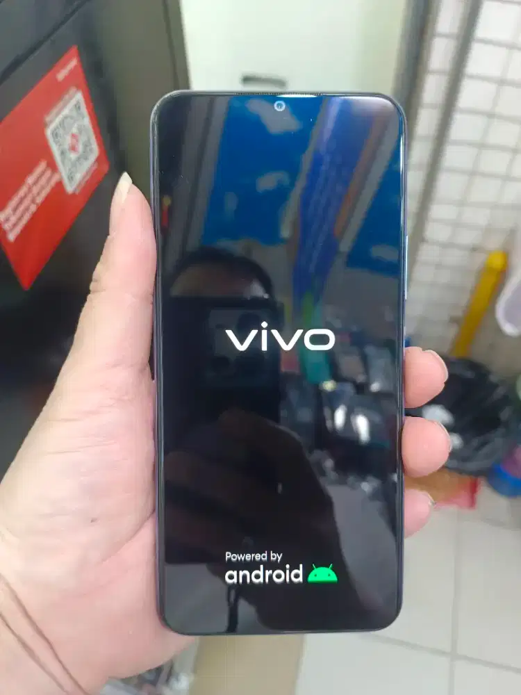 Jual handphone second vivo y21s.Rom4/128gb.asli resmi(Hp aj)Ready