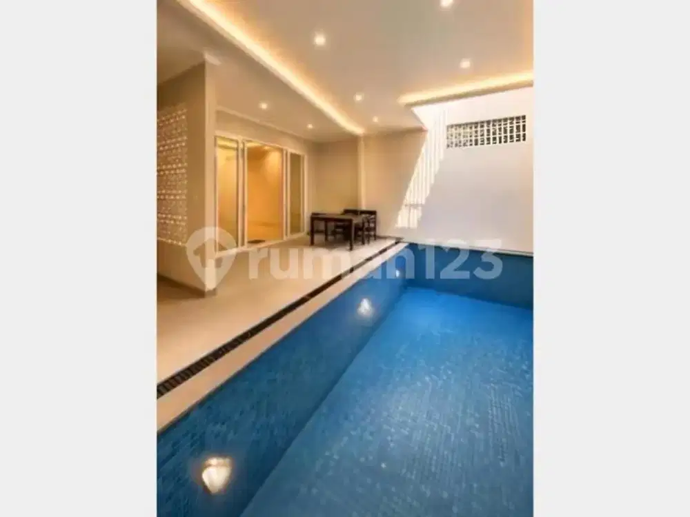 Disewakan Rumah Brand New dengan Swimming Pool di Cluster Magnolia Alam Sutera