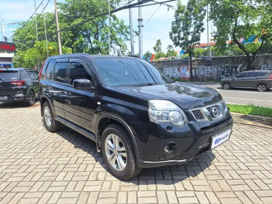 DP 5, JT Nissan X-Trail 2.0 CVT Bensin-AT Abu 2013