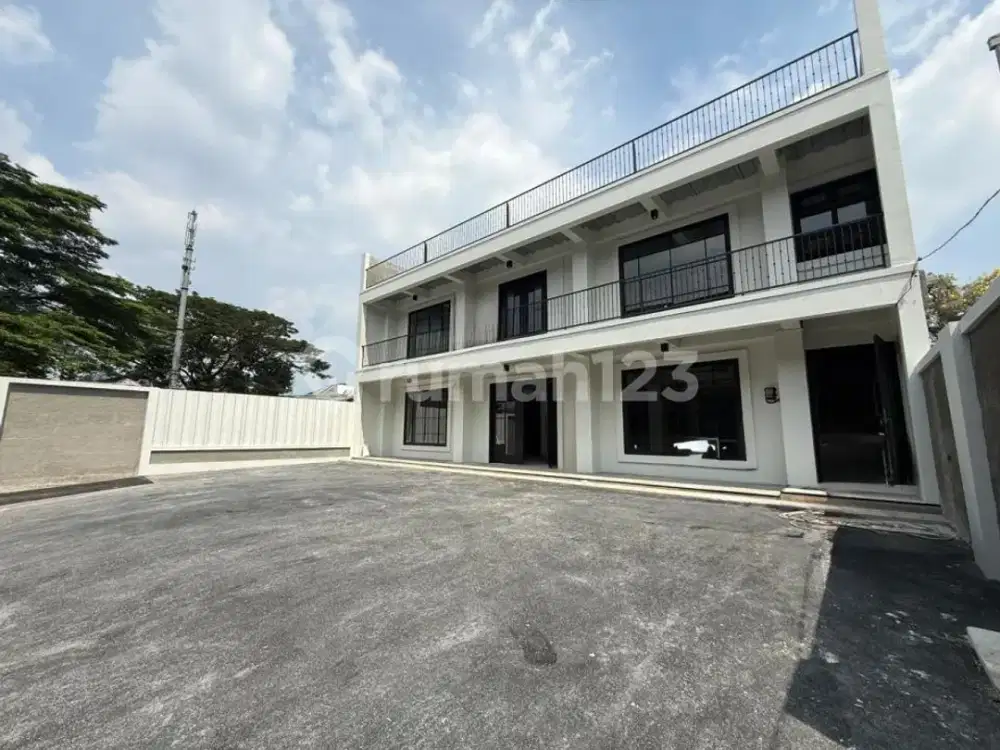 Disewakan Gedung Komersil di Antasari