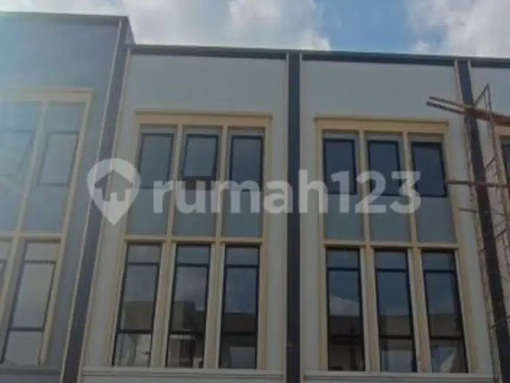 Disewakan Ruko 3 Lantai - The Hudson Gading Serpong, Tangerang
