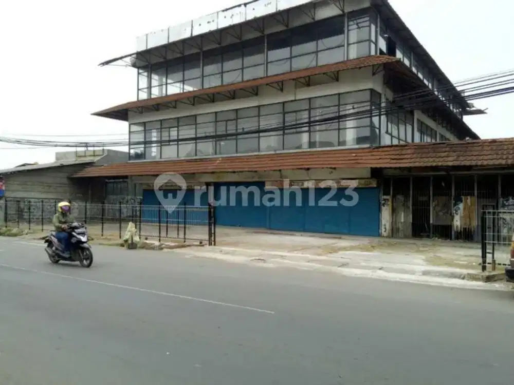 Disewakan Gedung di Cimone