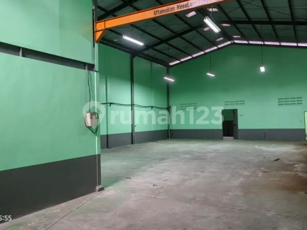 Disewakan Gudang Ada Kantor - Taman Tekno BSD City