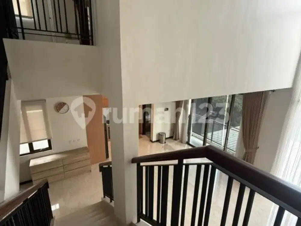 Disewakan Rumah Semi Furnished di Cluster Kimora Zora BSD