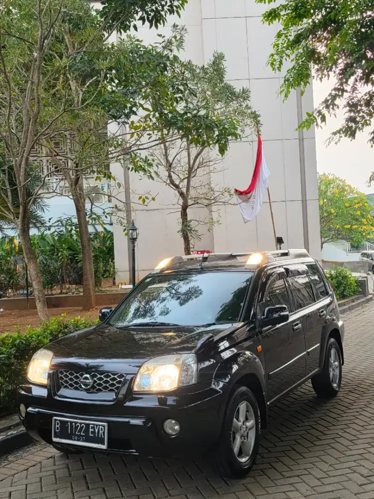 Nissan Xtrail XT Pajak on Black