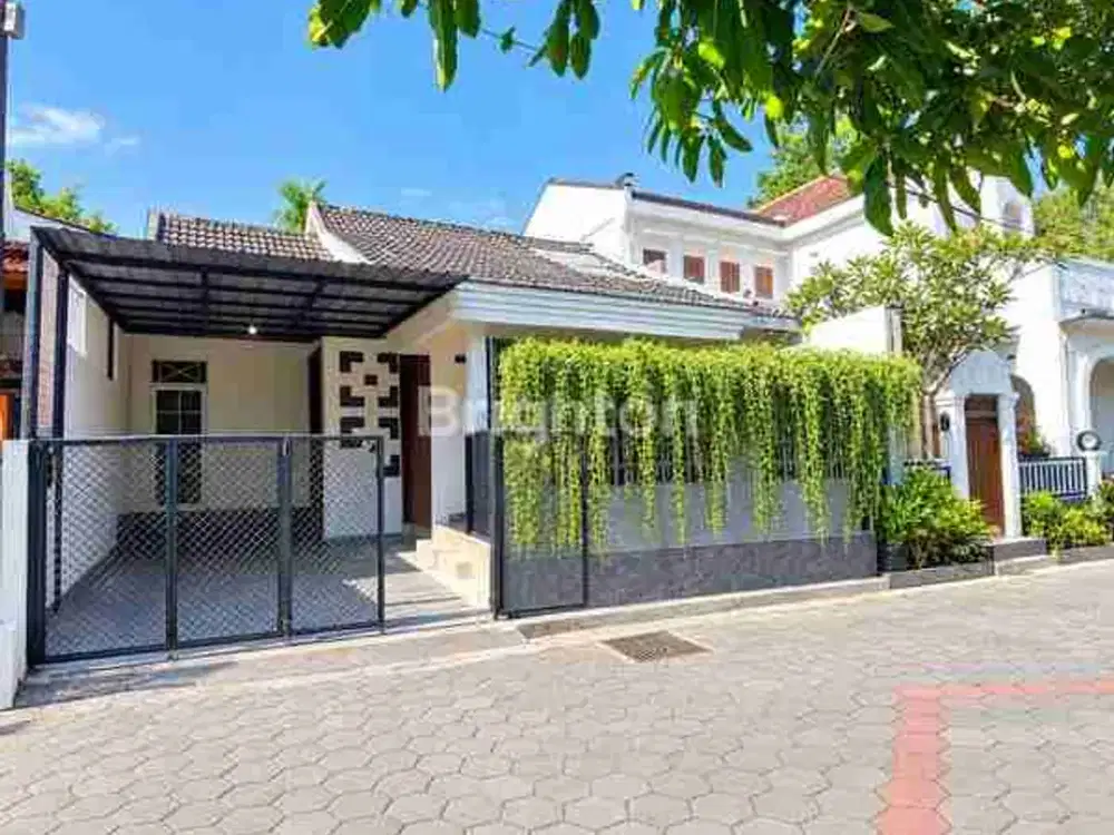 DIJUAL RUMAH SANGAT STRATEGIS DEKAT KAMPUS UII DI GRIYA PERWITA WISATA