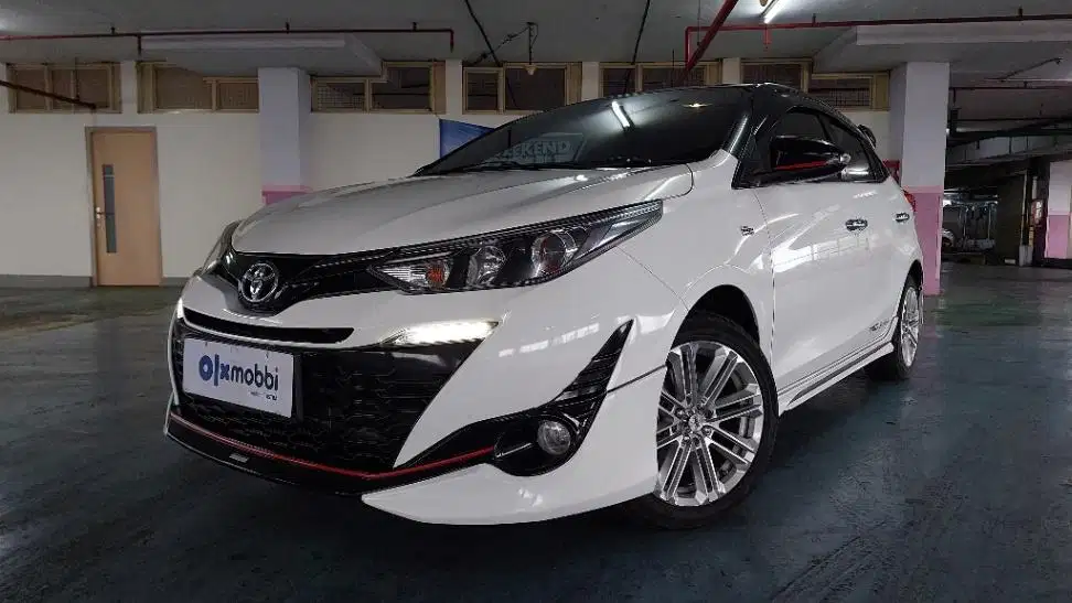 DP 10 JT Toyota Yaris 1.5 S Bensin-AT Putih 2019