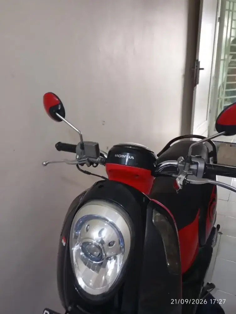 HONDA SCOOPY BLACK RED