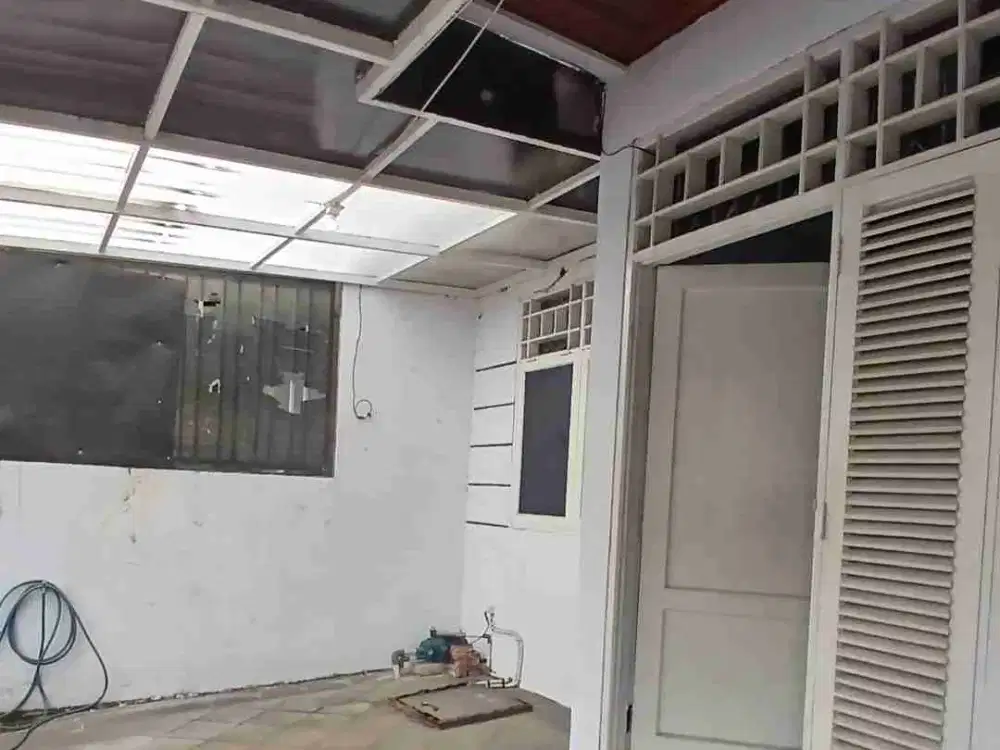 Disewa rumah lingkungan Nyaman Pondok kelapa Jakarta Timur