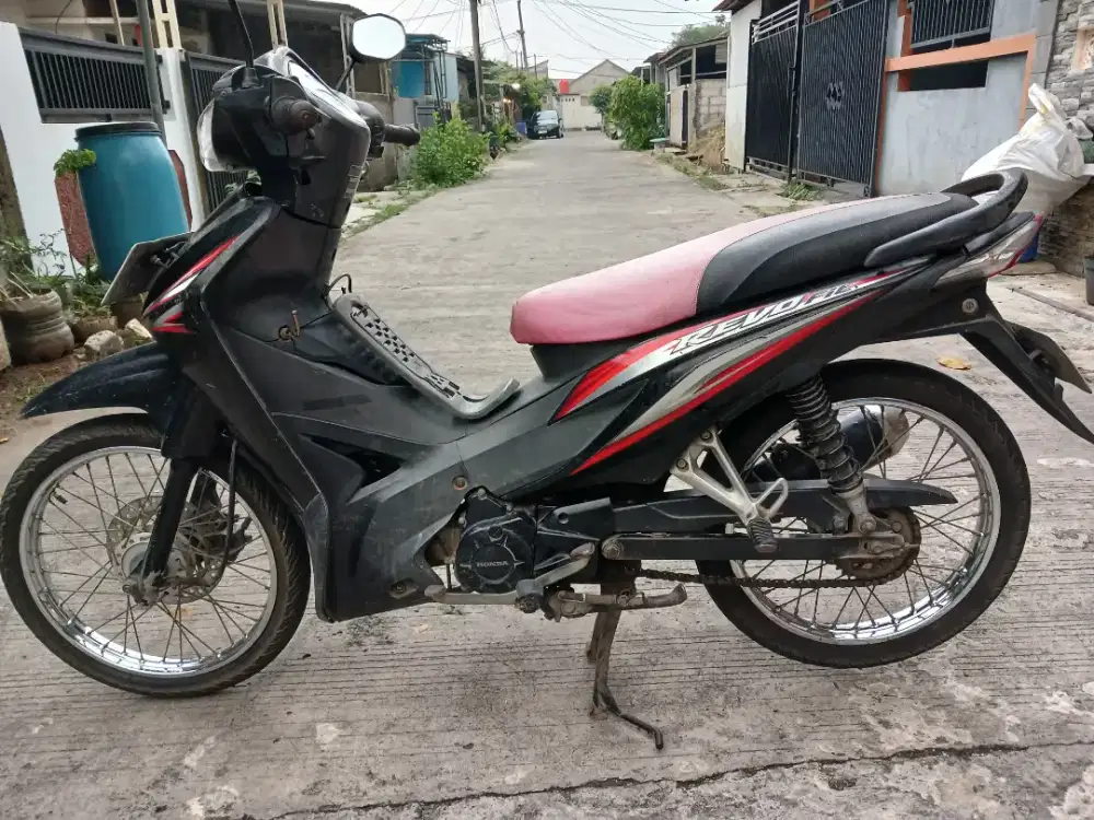Revo 2013 jarang di pakai