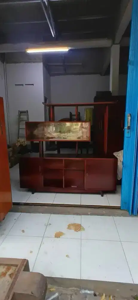 Lemari display lemari skat lemari pajangan kaki jengki