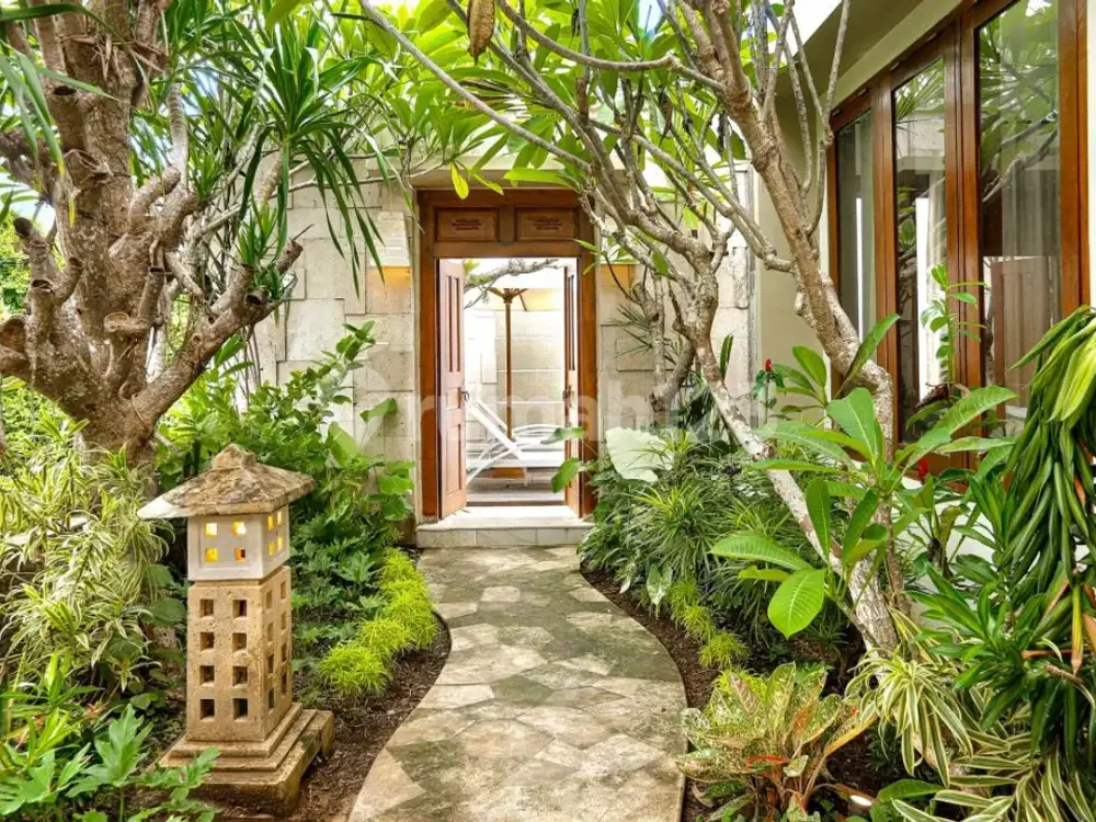 Villa One Gate System Fully Furnished Di Nuansa Udayana Jimbaran