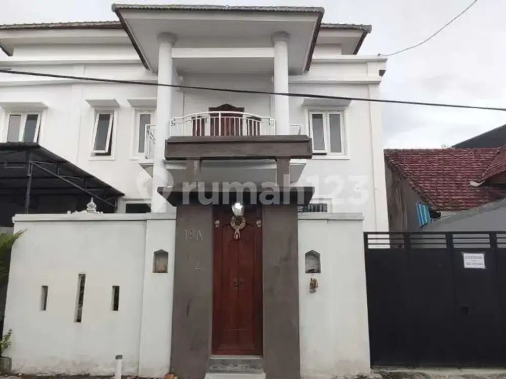 Rumah Nyaman Mewah Elegan 5 Kamar Tidur Di Tukad Batanghari Renon