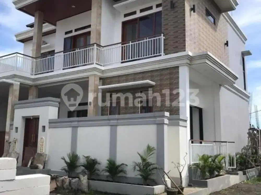 Rumah 2 Lantai Fully Furnished Kawasan Tenang Dan Nyaman Di Munggu Tanah Lot