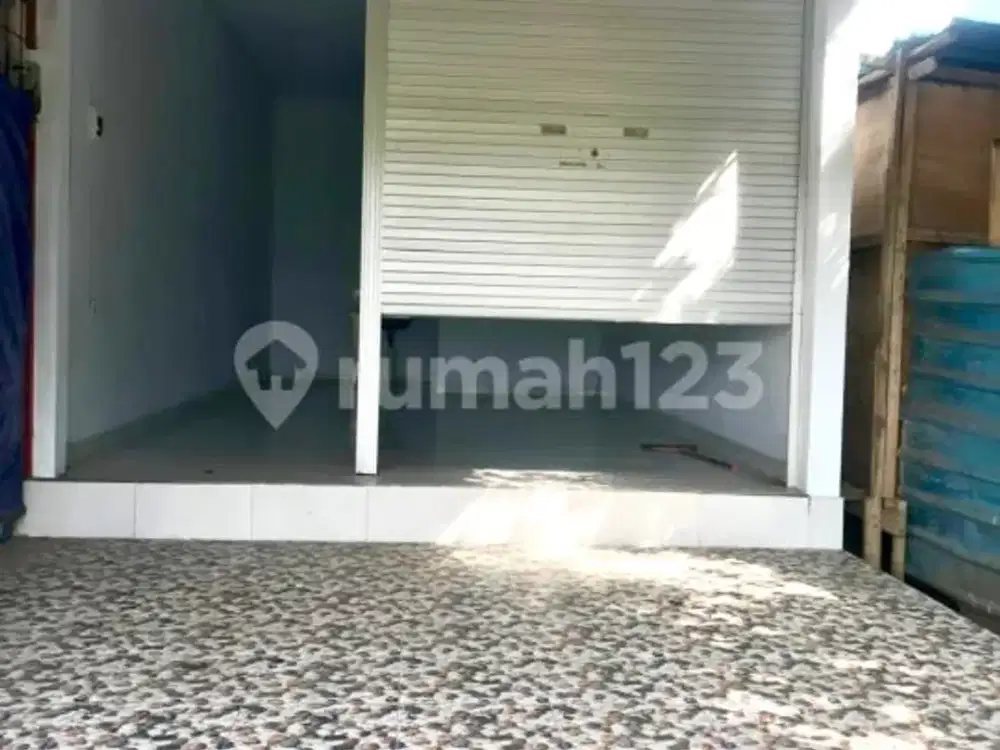 Ruko Strategis Ramai Touris Di Komplek Villa Hanya 5 Menit Ke Pantai Munggu Tanah Lot