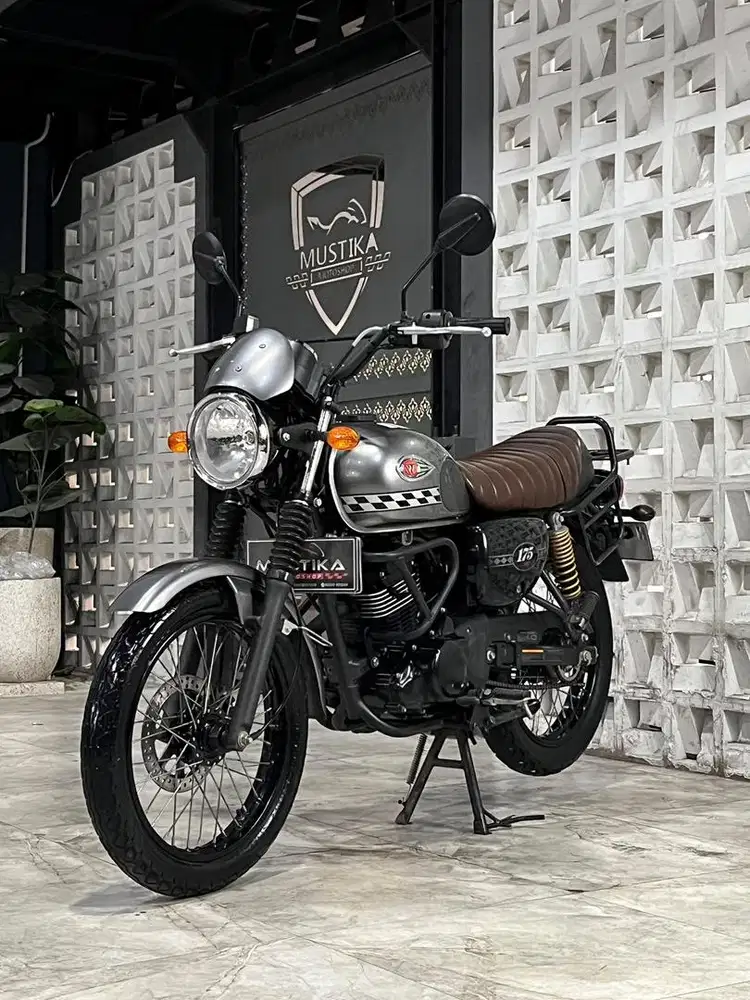 Istimewa!!Kawasaki W175 Cafe th 2022 - Ayu Mustika