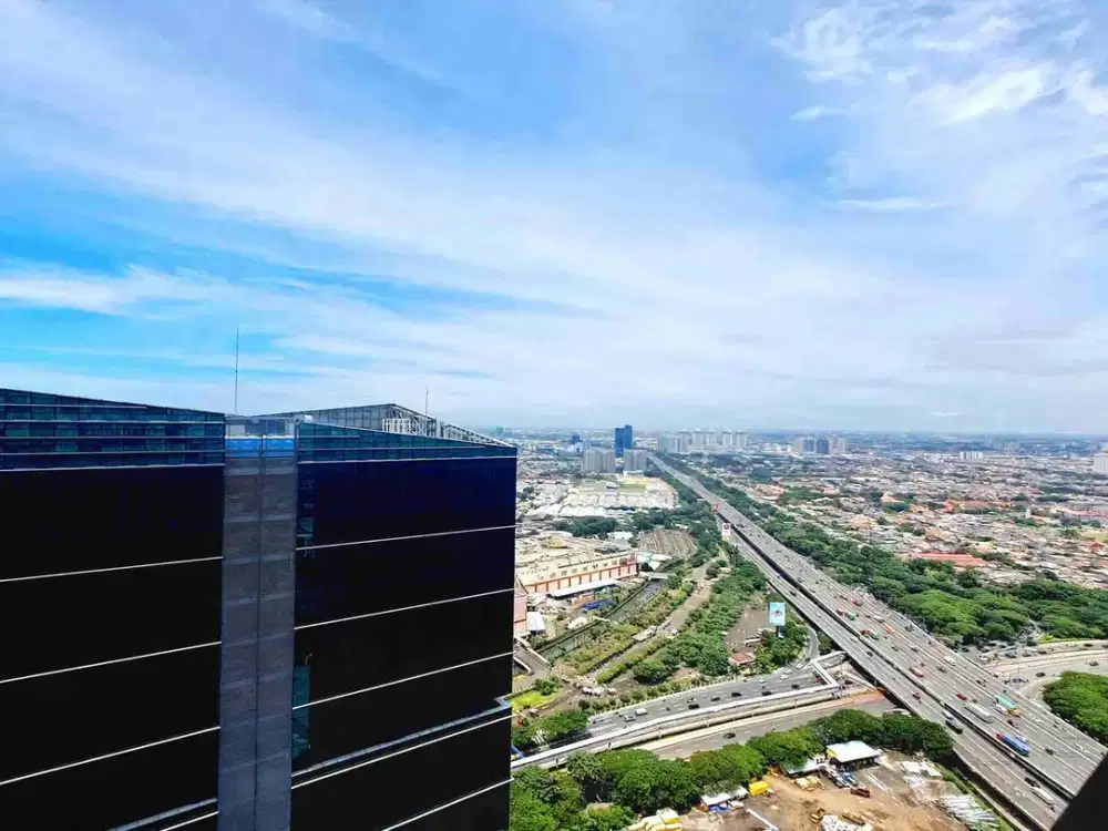 Holland Village 3BR LB-109m2 Cempaka Putih Dekat Toll
