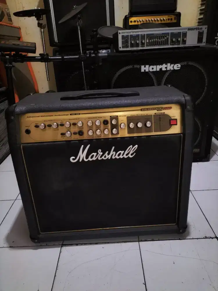 Ampli Gitar Marshall Valvestate 200 AVT 100