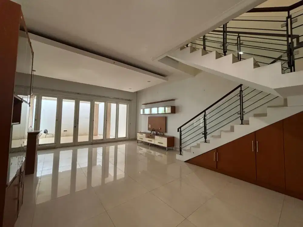 Dijual Rumah Bangunan Mandiri di Sutera Onyx Alam Sutera