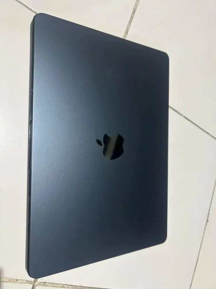 Jual Macbook Air M2 16 / 256 GB 2025 ex ibox