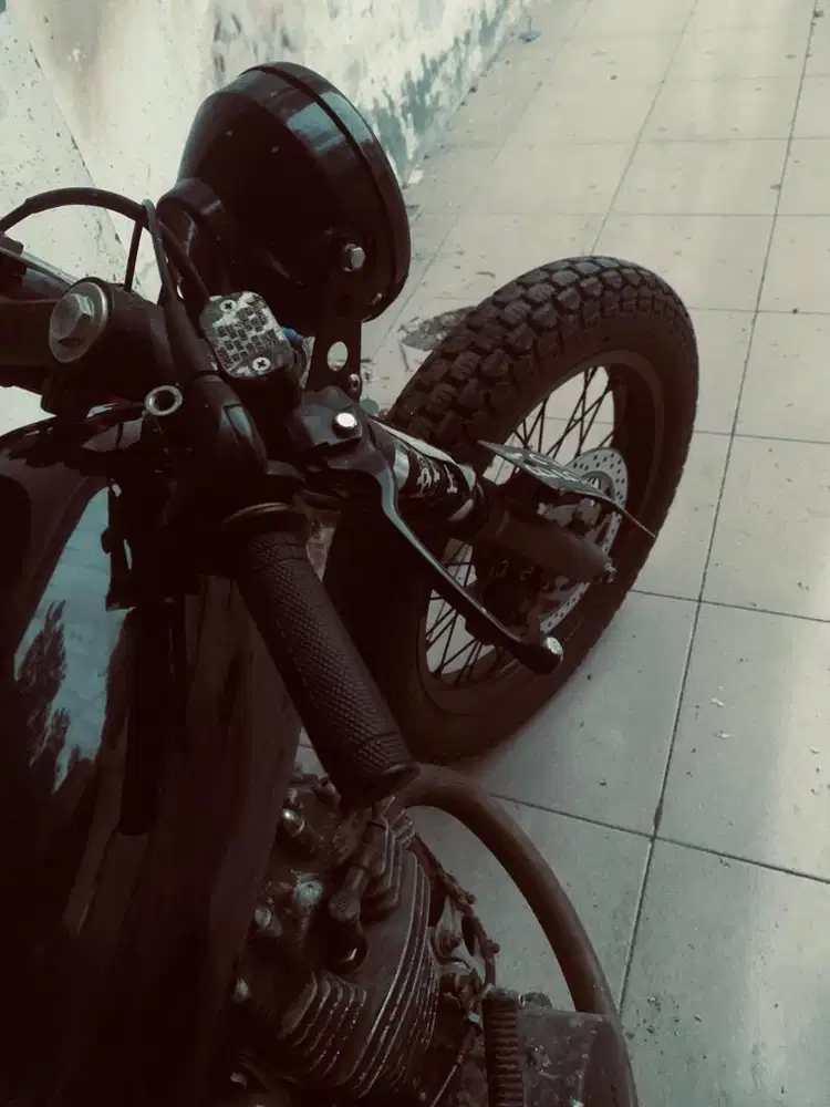 cafe racer cb100