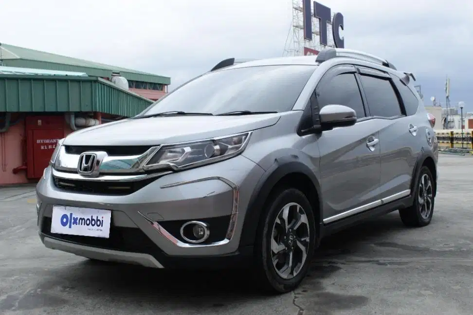 DP 8, JT Honda BR-V 1.5 E Bensin-AT Abu 2017