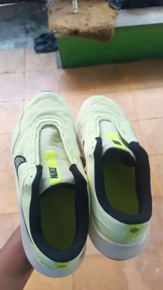 Sepatu Nike Legend Essentials 3 NN