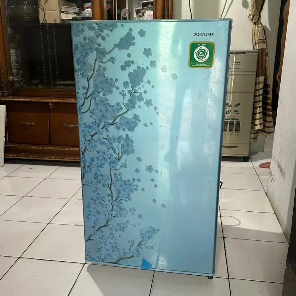 DIJUAL KULKAS 1 PINTU Sharp (SJ-N162D) bekas (NEGO)