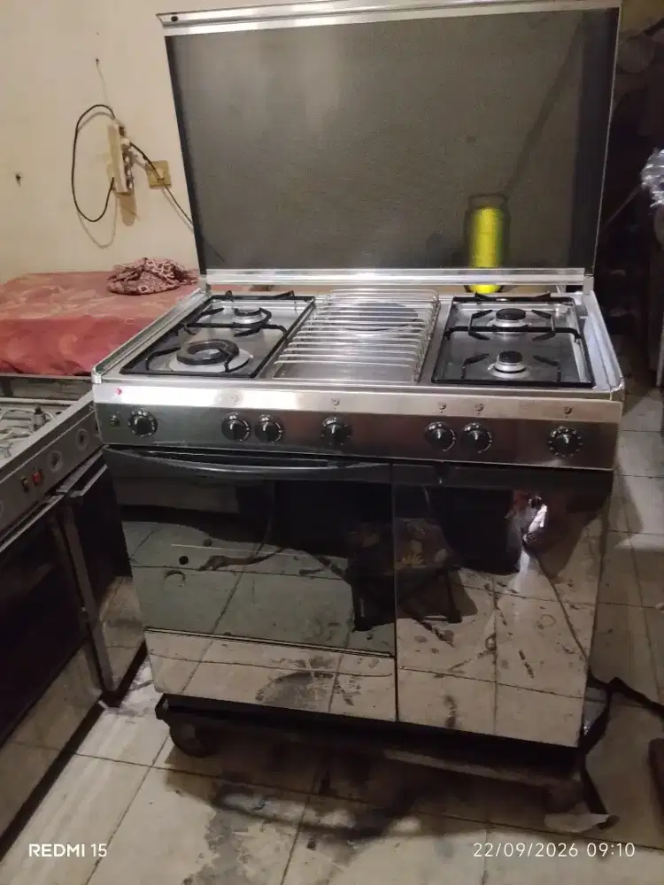 Kompor gas ariston