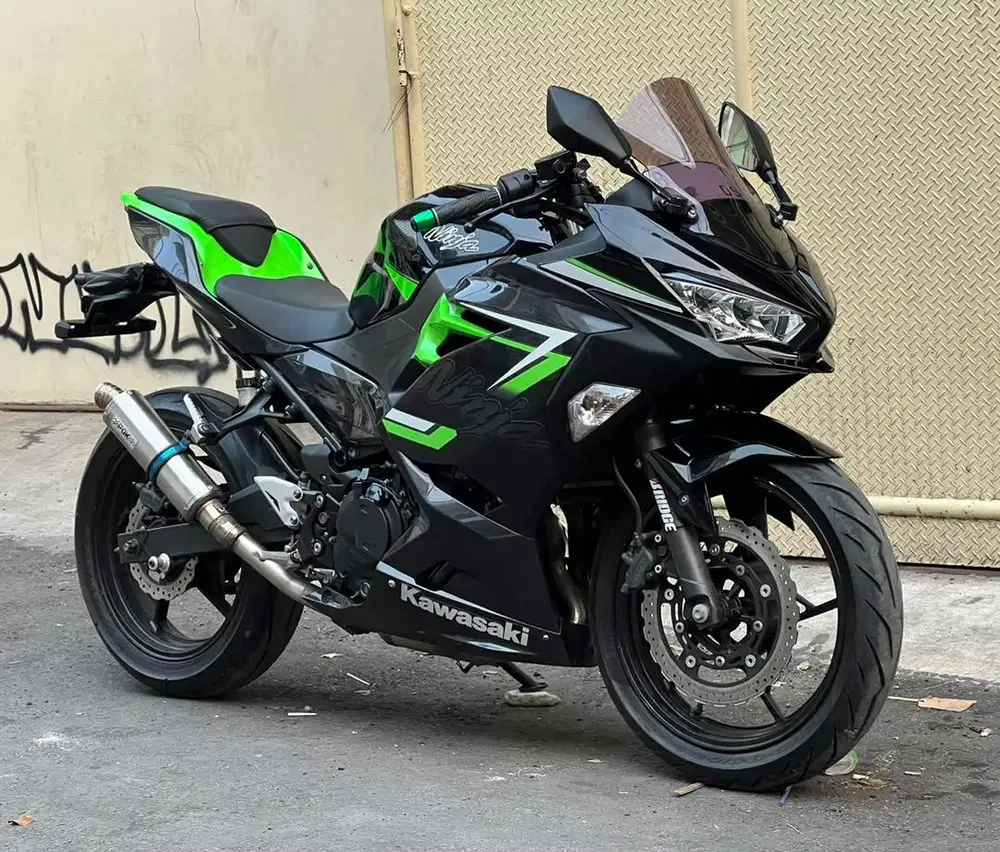 New Ninja 250 fi keyless 2019 mulus low KM hitam hijau kawasaki