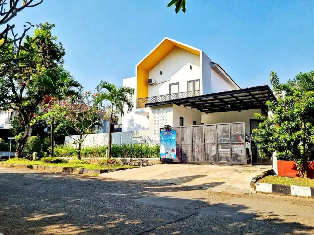 DIJUAL RUMAH ASRI POSISI HOOK DI CIKUNIR BEKASI