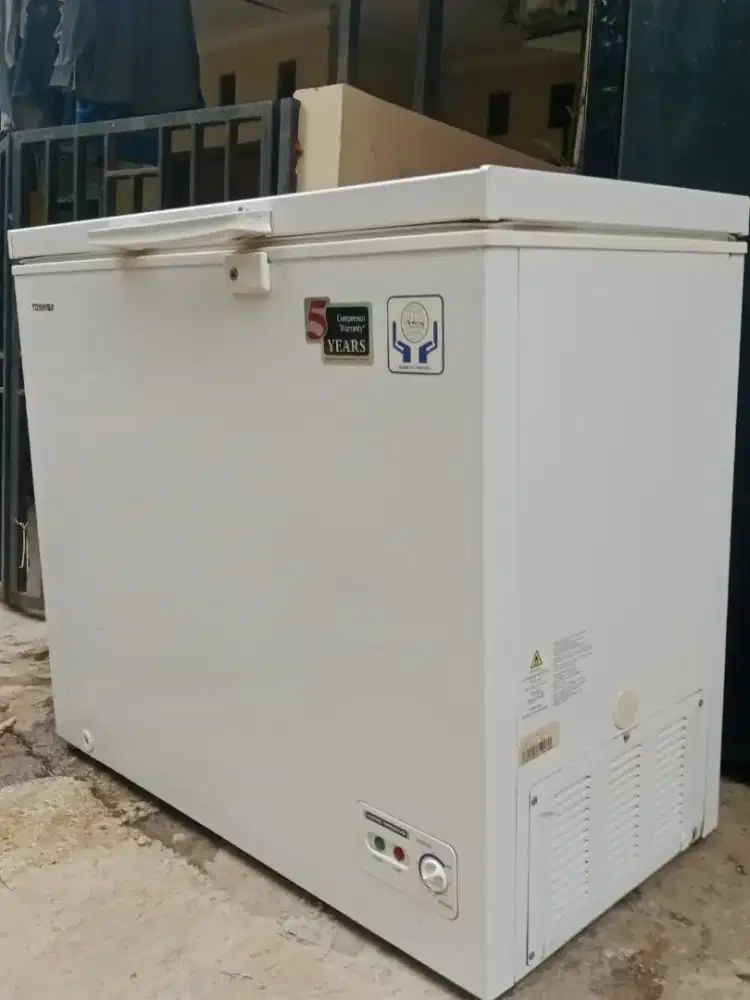 Box freezer Toshiba 200 ltr