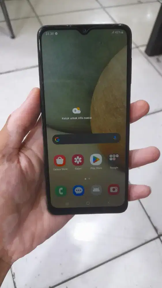 Samsung a12 handphone