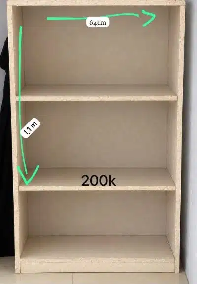 Rak Buku putih kayu