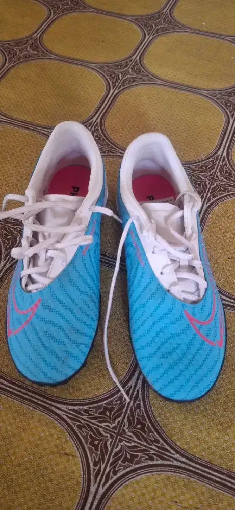 Sepatu minisoccer nike club