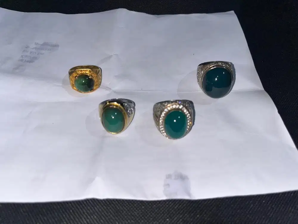 Cincin batu bacan