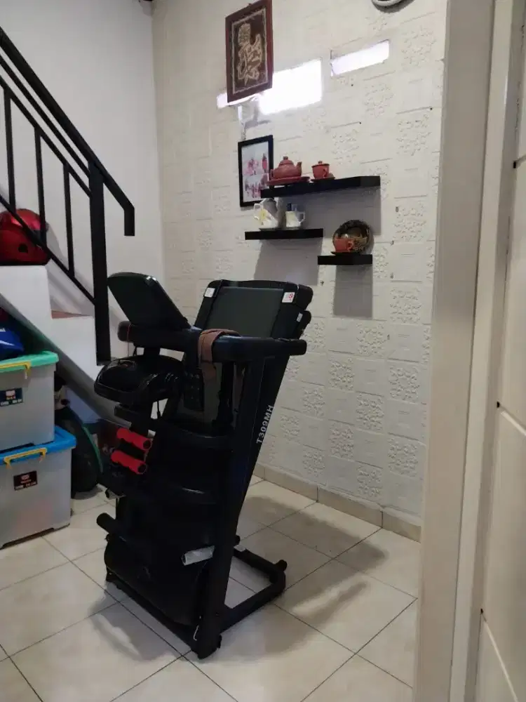 Treadmill Listrik TWEN T309 Bekas - Kondisi Istimewa Jarang Pakai