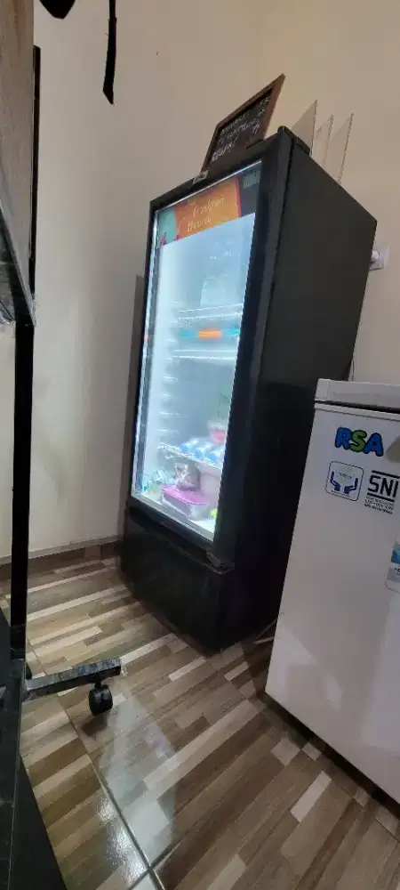 DIJUAL SHOWCASE RSA