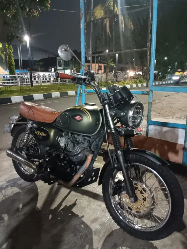 Forsale Kawasaki W175 SE Th 2022 Gress Ganteng Ter Murah